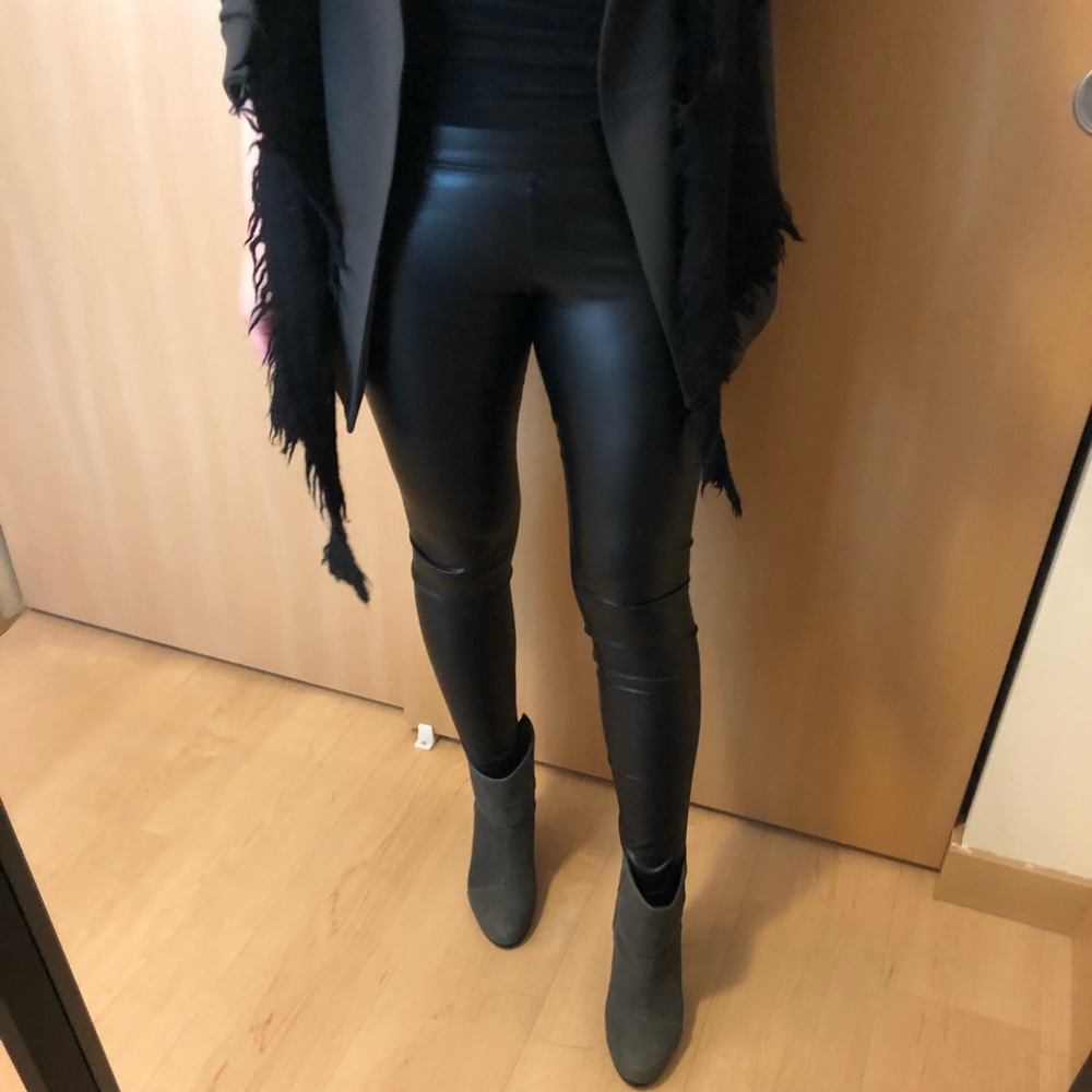Aritzia Wilfred Free Daria Pant